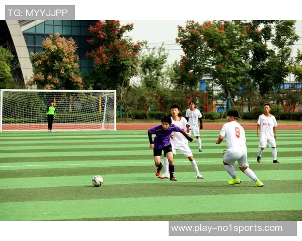 激情四溢的偶像运动会室内足球赛展现青春活力与团队精神