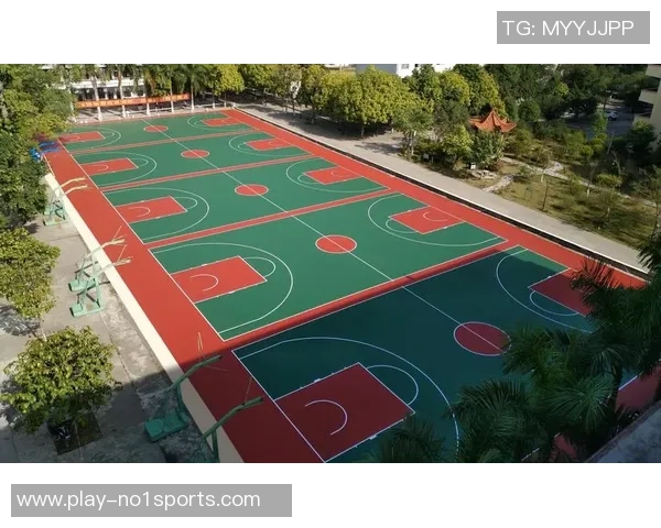 网球场与篮球场的完美结合探索运动场地的多功能性与社区活力