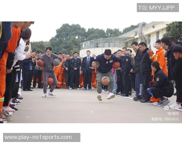 足球场上的梦想与奋斗：一段关于激情与友谊的故事